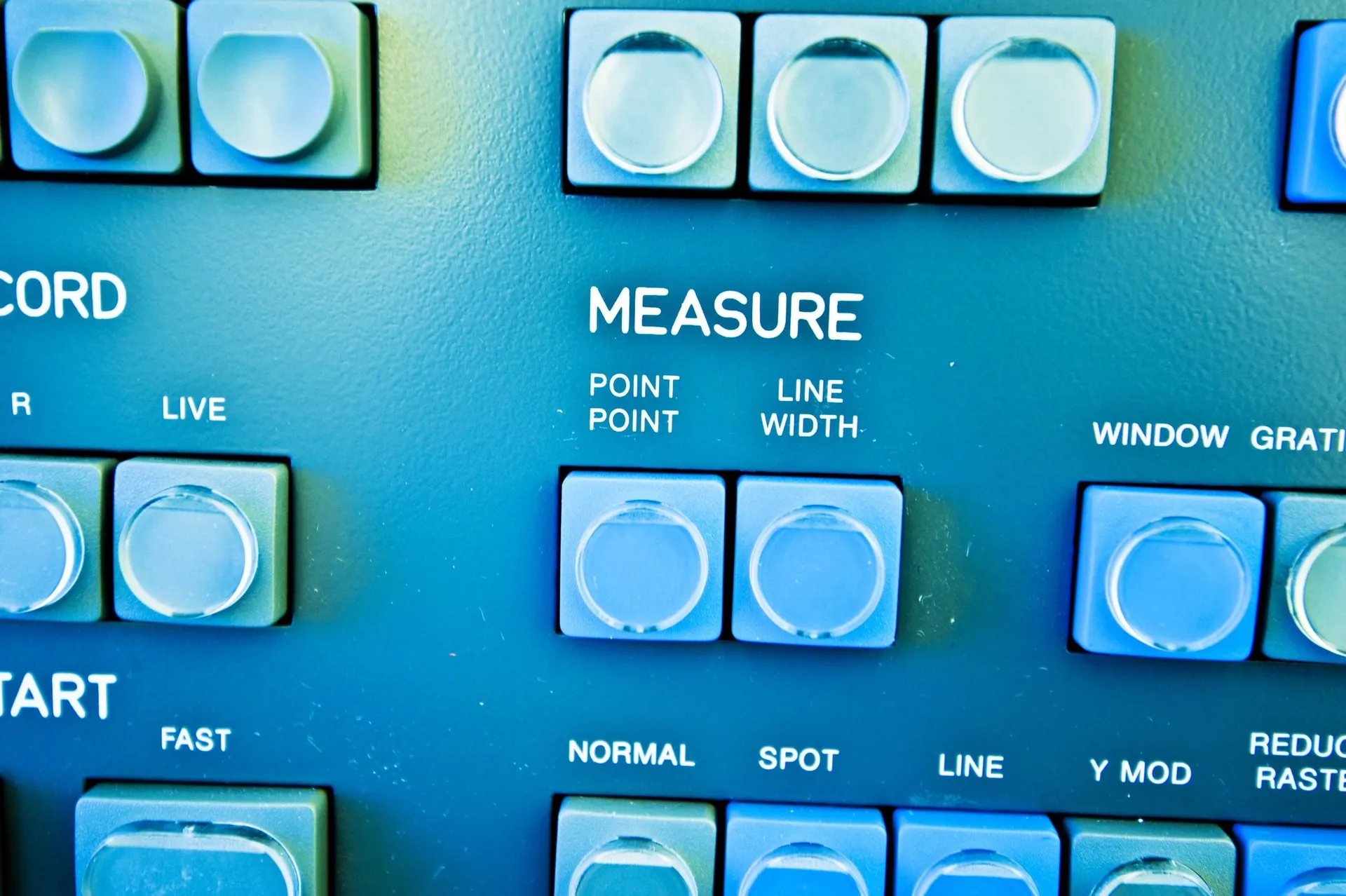 Aircraft cockpit controls